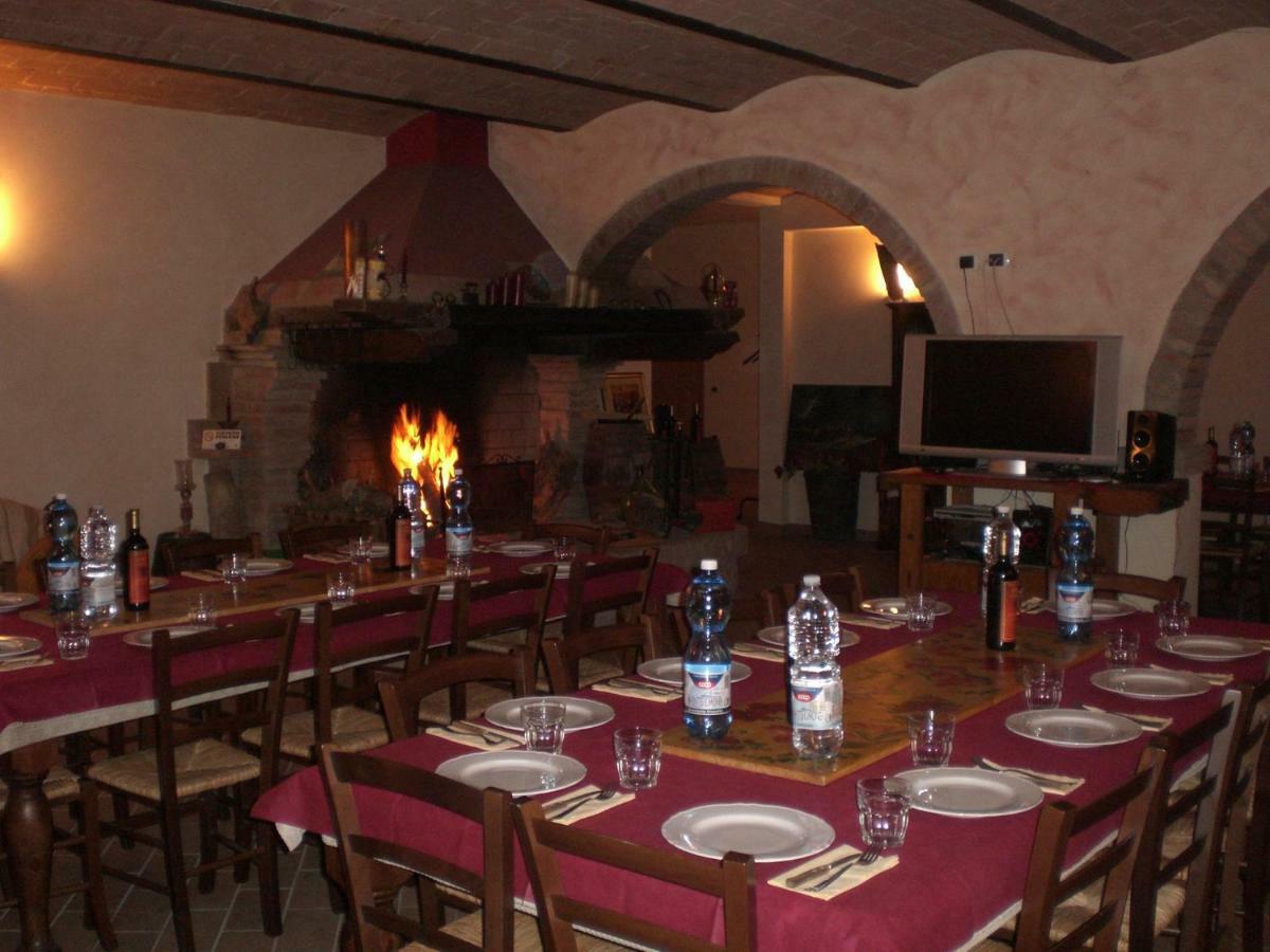Agriturismo Santa Barbara 圣米尼亚托 外观 照片